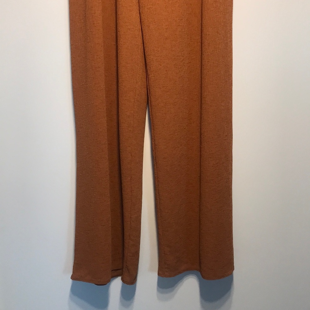 Wide-Leg Women's Pants in Rust - Picture 3 of 6